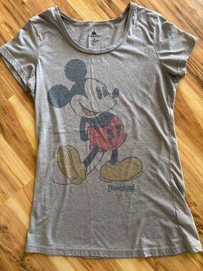 Disney Gray Mickey Mouse Short Sleeve Graphic Tee with Red and Tan Accents